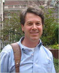 A portait of CRED researcher Tony Leiserowitz